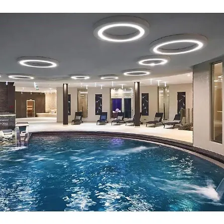 Luxury Garden 2br In The Development Of Cap D'antibes-juan Les Pins Apartment *