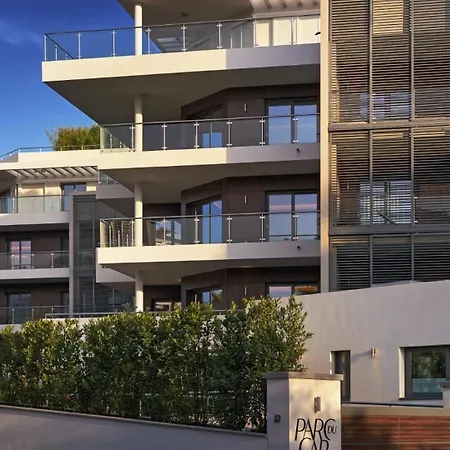 Luxury Garden 2br In The Development Of Cap D'antibes-juan Les Pins Apartment